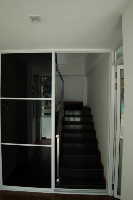 male city and airport