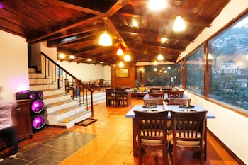 manu maharani regency