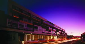 st kilda central apartment hotel