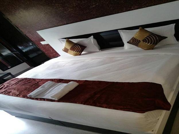hotel sparsh ganga