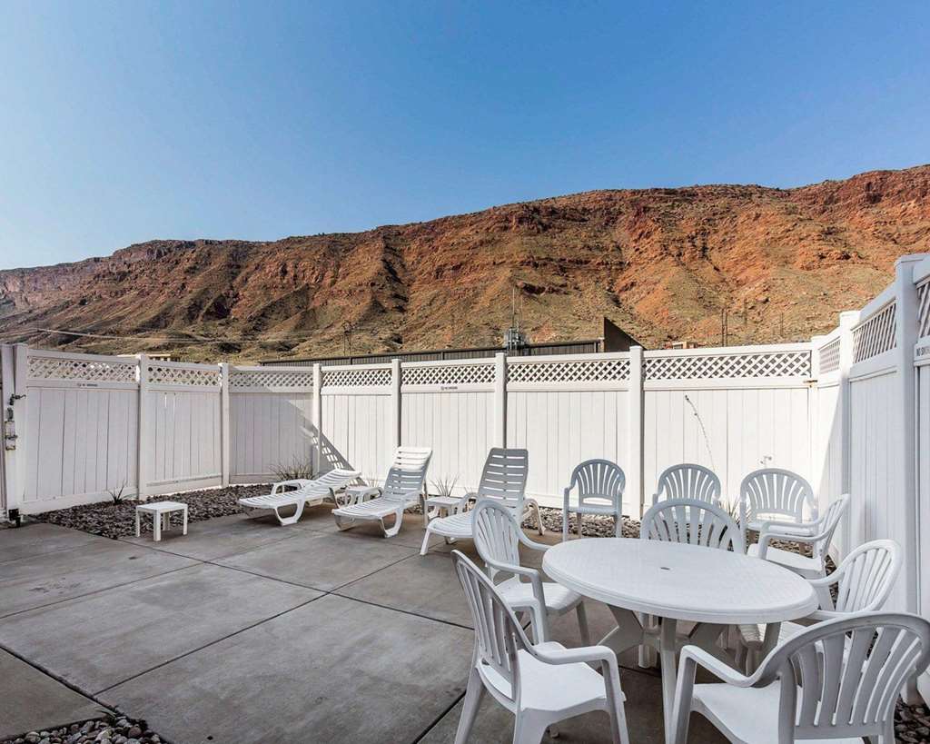 quality suites moab near arches national park