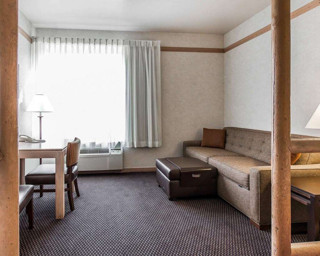 quality suites moab near arches national park