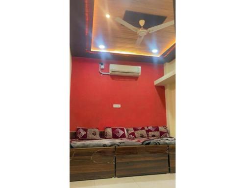 Hotel Gurukripa,Kirti Nagar,2 star