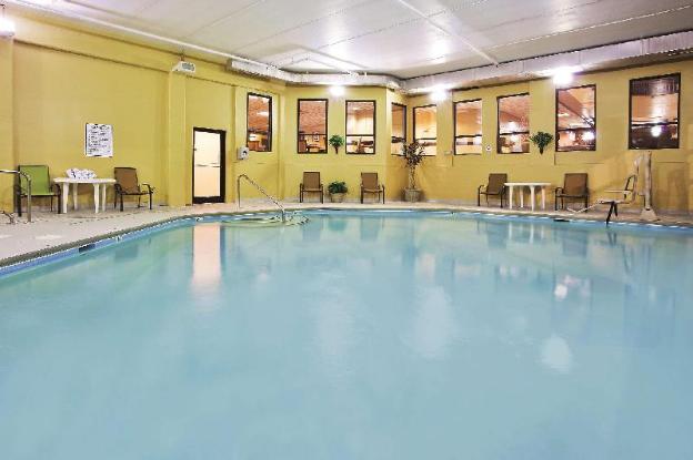 la quinta inn and suites by wyndham knoxville east