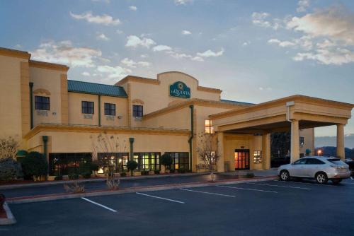la quinta inn and suites by wyndham knoxville east