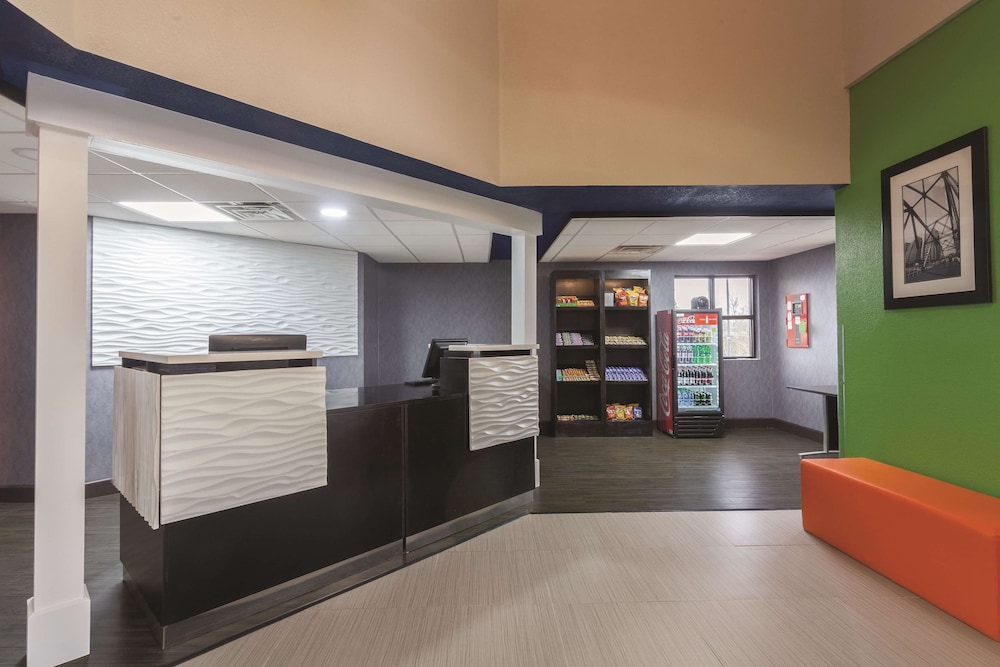 la quinta inn and suites by wyndham knoxville east