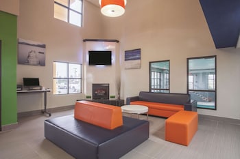 la quinta inn and suites by wyndham knoxville east