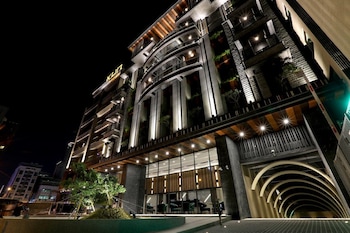 kun hotel feng chai