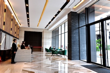 Kun Hotel Feng Chai,Taichung Airport>>Taichung,4 star