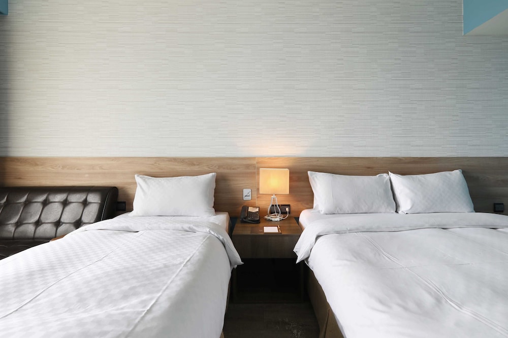 kun hotel feng chai