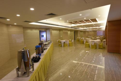 hotel h
