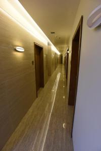 hotel h