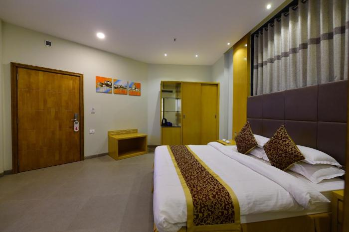 hotel h