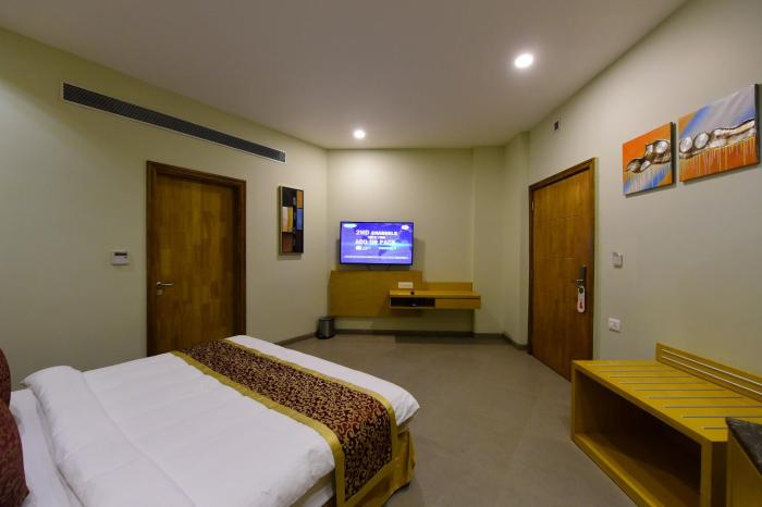 hotel h