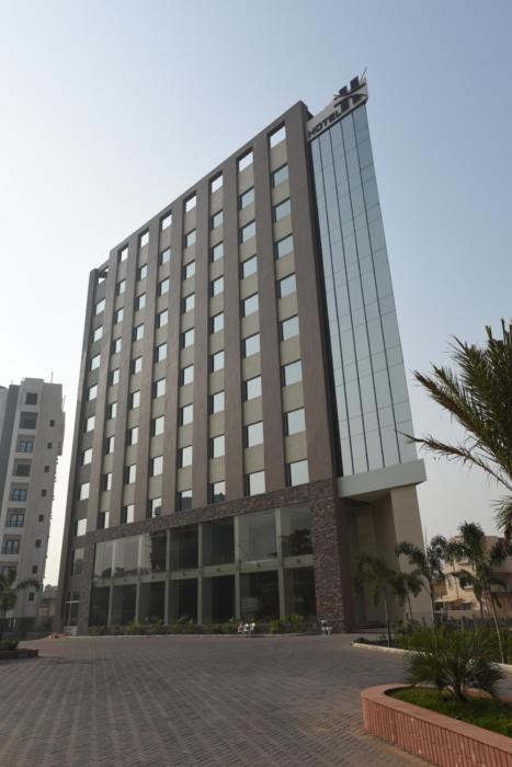 hotel h