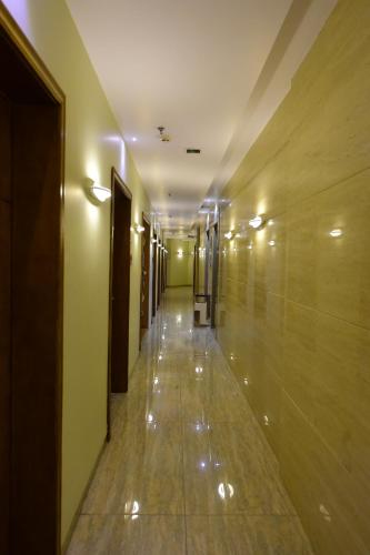 hotel h