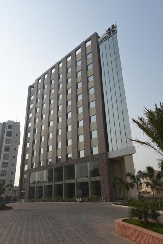Hotel H,Dabhou - Malataj Rd,3 star