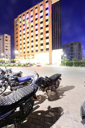 hotel h
