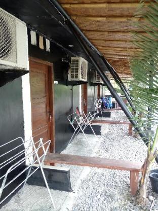 penginapan bunar tunggal dan resto seafood