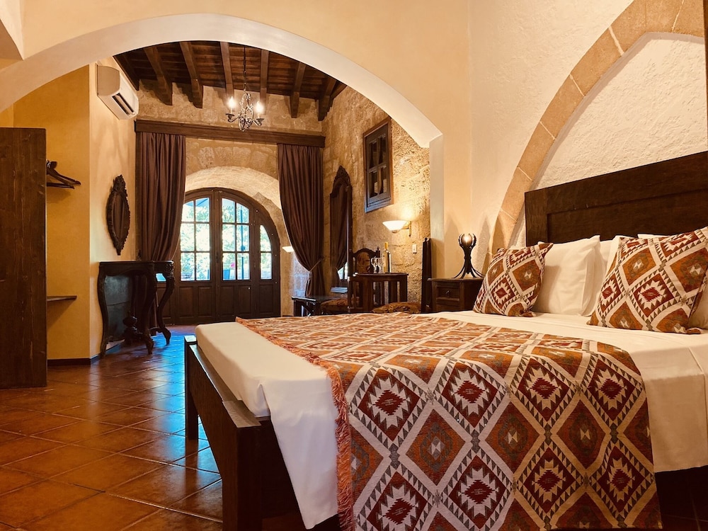 s nikolis historic boutique hotel