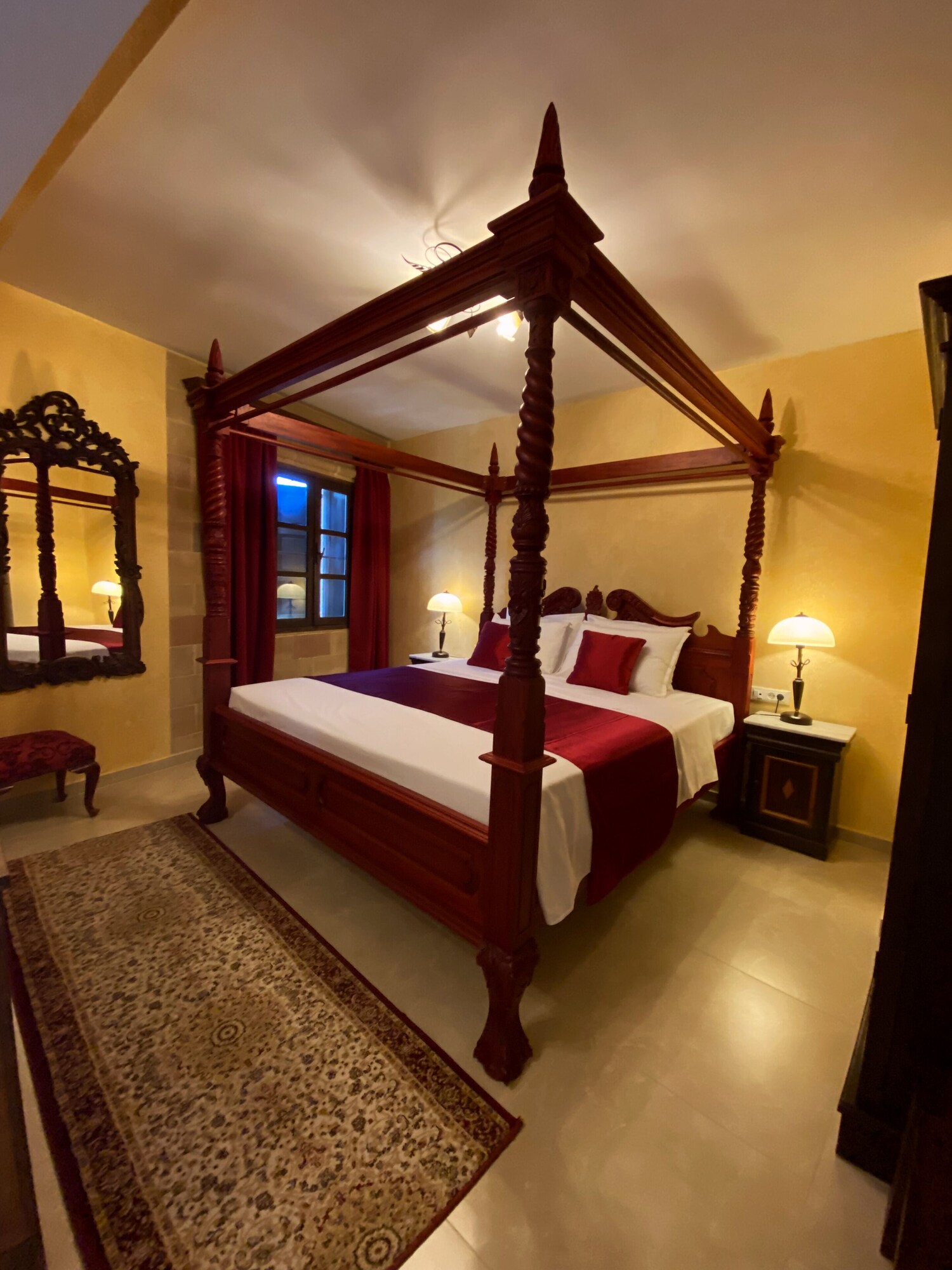 s nikolis historic boutique hotel