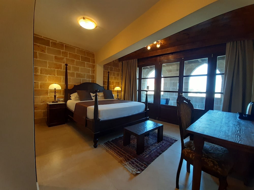 s nikolis historic boutique hotel