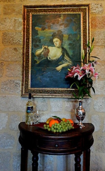 s nikolis historic boutique hotel