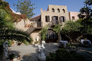 s nikolis historic boutique hotel