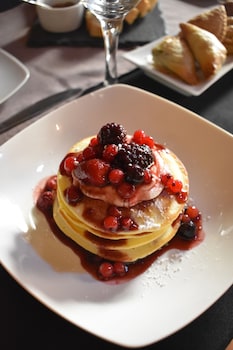 s nikolis historic boutique hotel