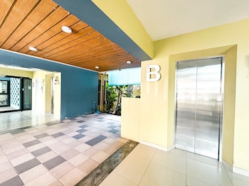 The Island Resort,,2 star