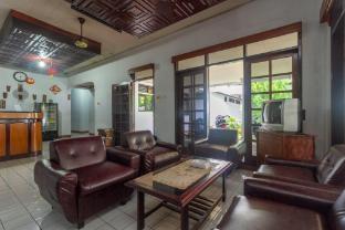 reddoorz jalan babepalar rike manado