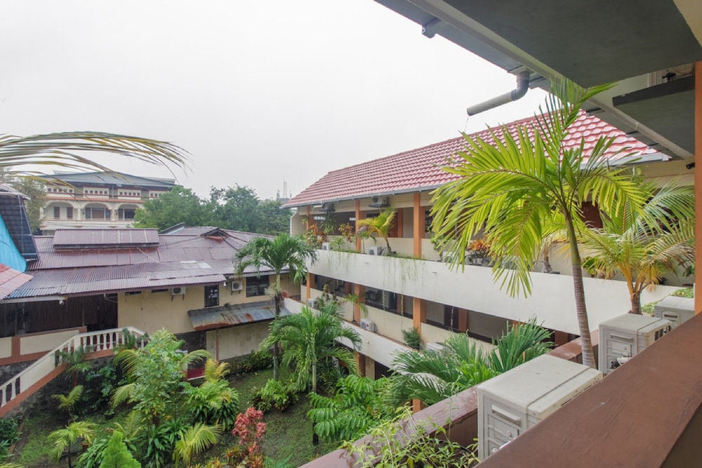 reddoorz jalan babepalar rike manado
