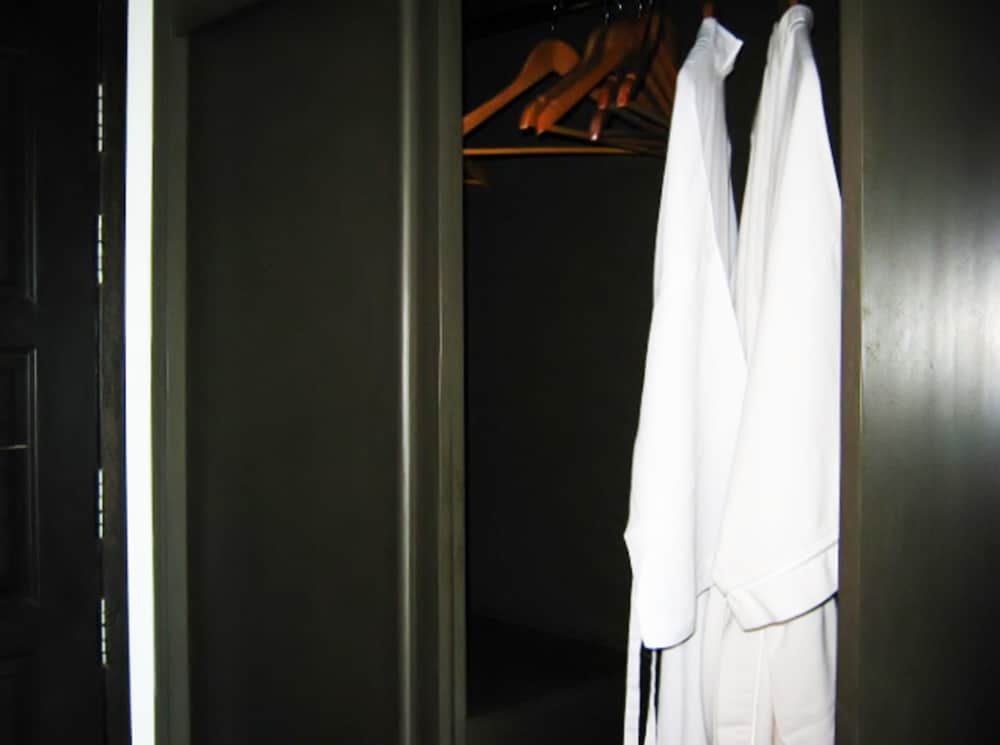 cinnamon beach villas