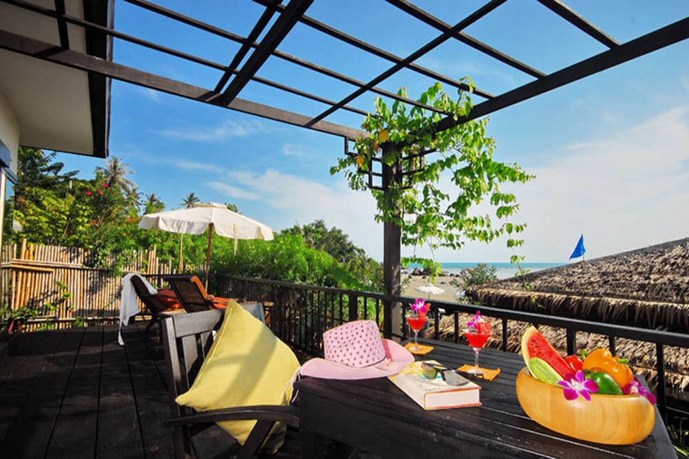 cinnamon beach villas