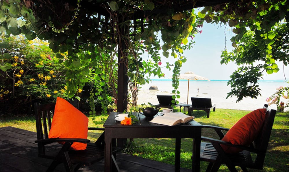 cinnamon beach villas