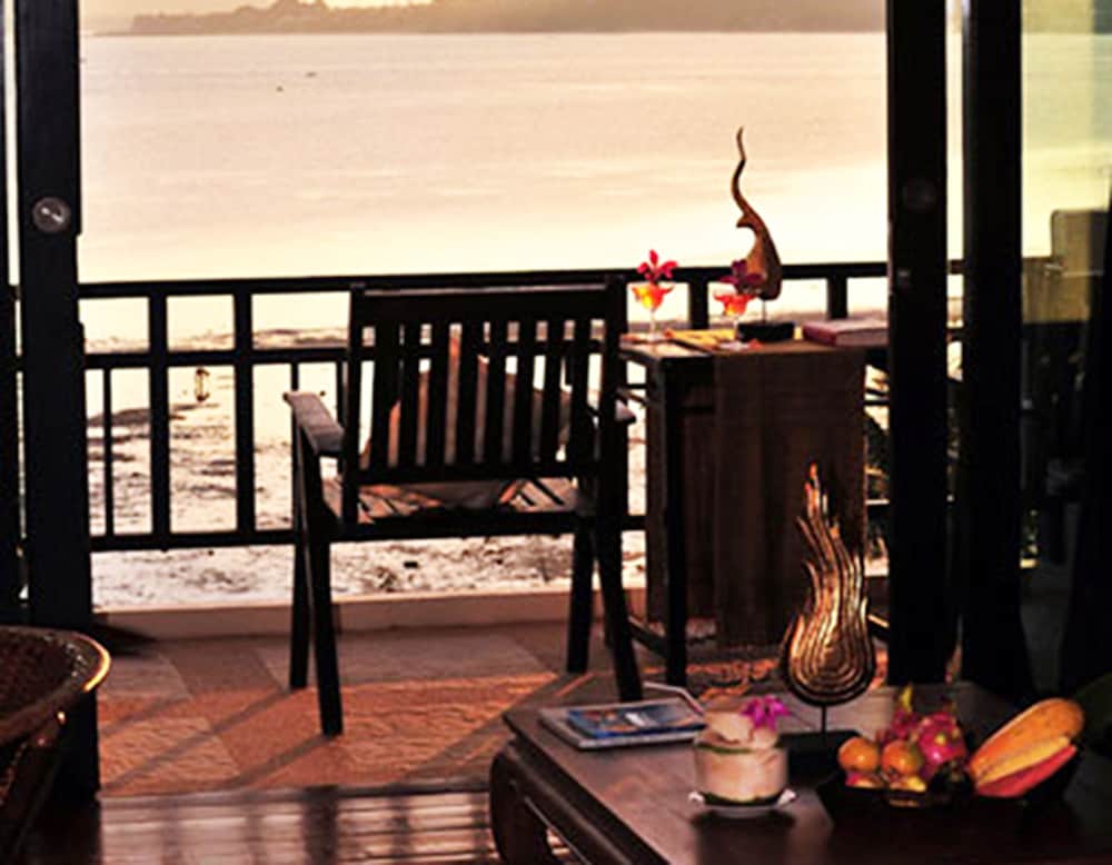 cinnamon beach villas