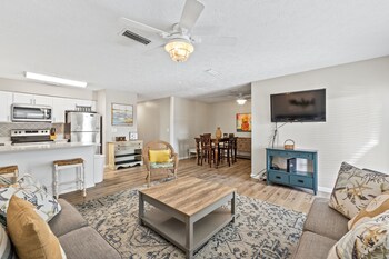 southwind condo rentals by panhandle getaways