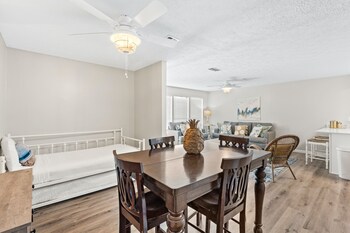 southwind condo rentals by panhandle getaways