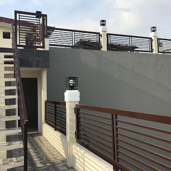 one terence residences