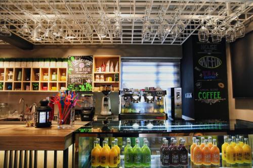 atour light hotel xian university city