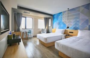atour light hotel xian university city