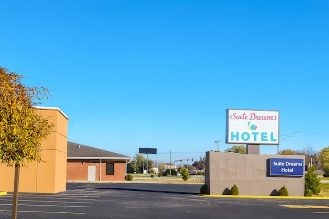 suite dreams hotel