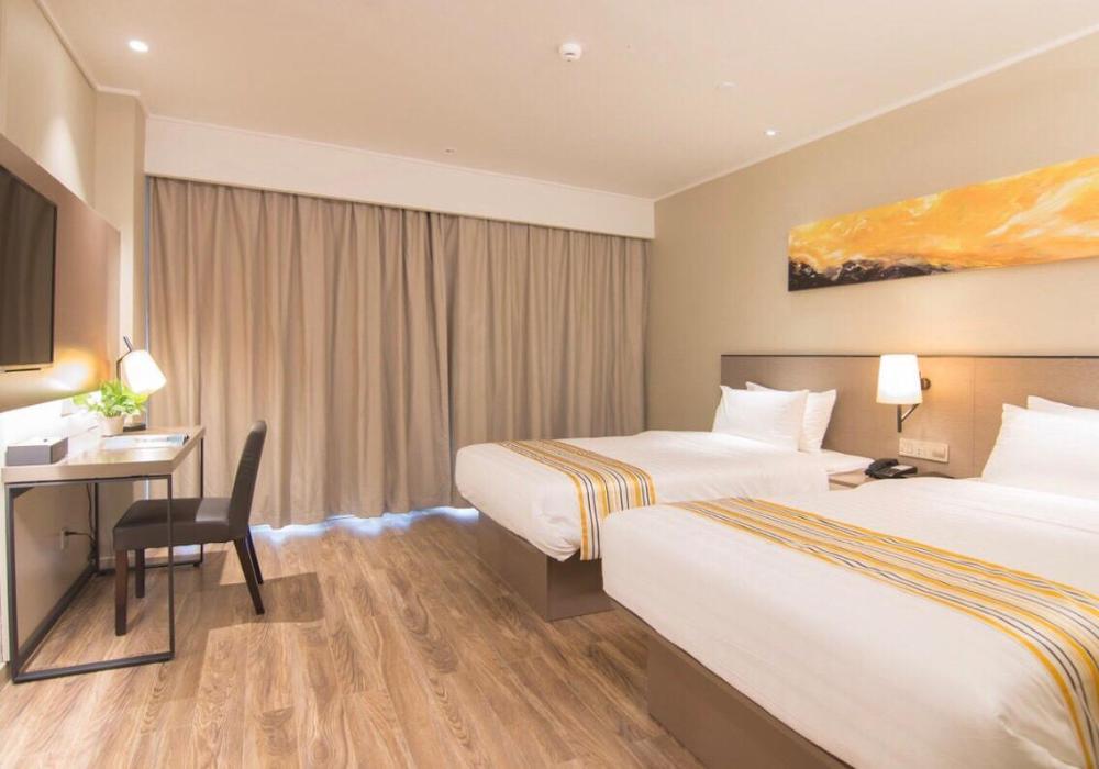 home inn plus shanghai pudong airport chuansha wangqiao