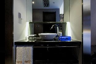 orange hotel shanghai pujiang shendu road metro station