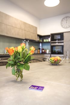 riess city rooms self check in