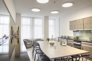 riess city rooms self check in