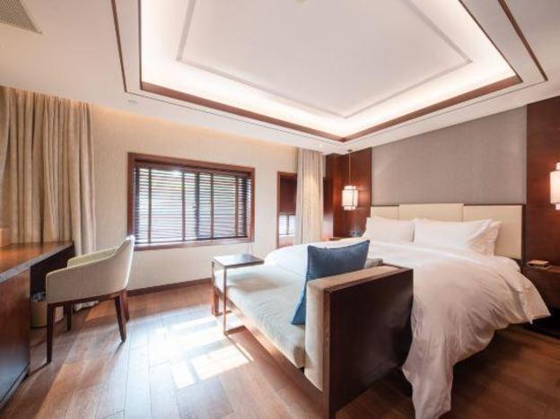 begonia hotel