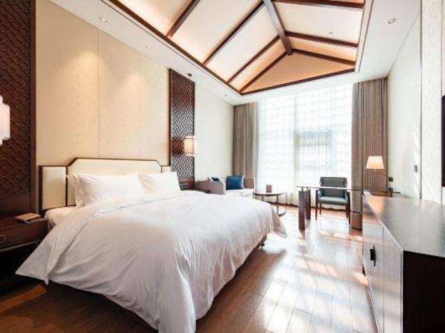 begonia hotel