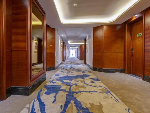 vienna hotel nanchang county chengbi lake