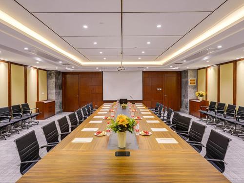 vienna hotel nanchang county chengbi lake